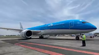 Esta tarde arribaron vacunas AstraZeneca en el aeropuerto de CDMX