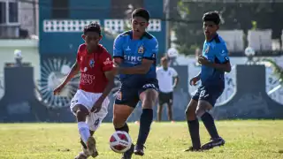 El camiseta número 90, es nacido en Tizimín, Yucatán, pero radicado en Playa del Carmen desde hace varios años