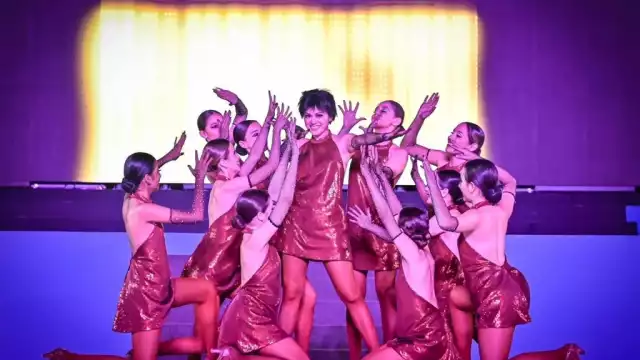 La comparsa ya estaba en el escenario cuando fueron obligadas a bajar