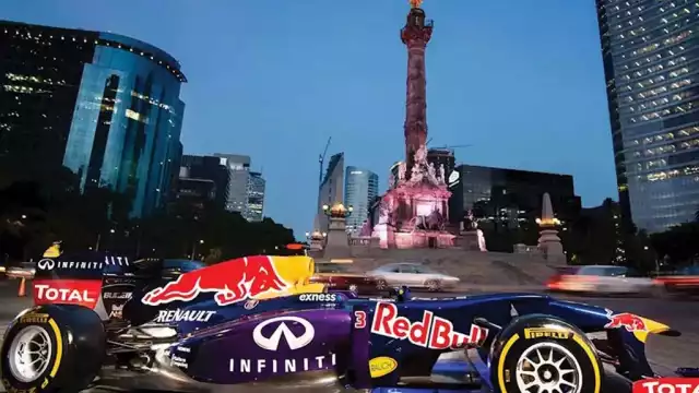 Se tiene programado que el coche RB7 con el que Sebastián Vettel ganó el título del mundo de 2011 ruede por primera ocasión