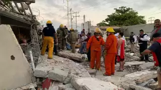 Se menciona que la posible causa de la explosión fue la acumulación de Gas LP