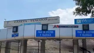 La autopista Peñón-Texcoco se encuentra bloqueada por manifestantes del Estado de México