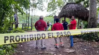 La zona del descubrimiento del cuerpo de un hombre en Carrillo Puerto fue acordonada para realizar las indagatorias correspondientes