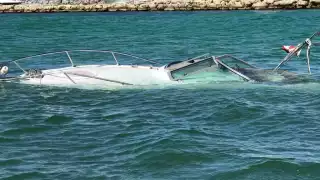 Rescatan embarcación en Puerto Aventuras