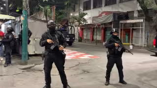 Detienen a cinco personas en Tepito por narcomenudeo