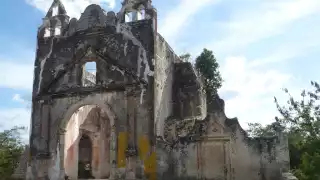 La Hacienda Blanca Flor se encuentra ubicada a 5 km del municipio de Hecelchakán