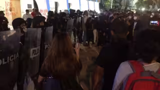 Se reportan ocho mujeres y dos hombres detenidos tras las manifestaciones Foto: Rafael García