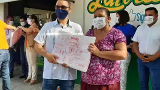 La entrega papel tortilla para las y los ciudadanos de Chetumal.