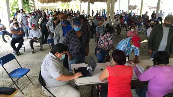 La reunión se llevó a cabo, pese al llamado de las autoridades a evitar aglomeraciones