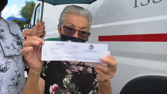 Abuelitos de Cozumel logran recibir su vacuna contra el COVID-19 Abuelitos de Cozumel logran recibir su vacuna contra el COVID-19