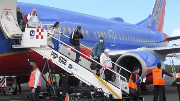 El aeropuerto de Cozumel reactivó operaciones tras el paso del Huracán Grace por Quintana Roo