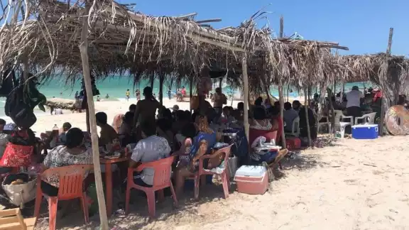 Siguen apareciendo estas estructuras cuyo costo para adquirirse va de los 200 a los 500 pesos por renta Siguen apareciendo estas estructuras cuyo costo para adquirirse va de los 200 a los 500 pesos por renta