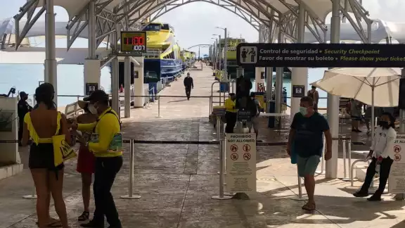 Los cruces marítimos de Cancún a Isla Mujeres están suspendidos Los cruces marítimos de Cancún a Isla Mujeres están suspendidos