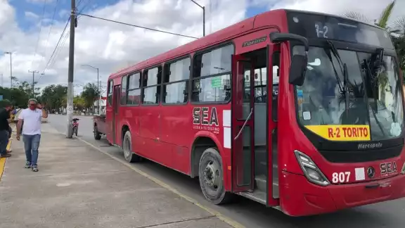 Fue en la Avenida Xel-Ha de Cancún donde se registró el accidente que envío a una menor al hospital
