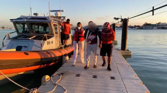 El hombre fue trasladado a un hospital