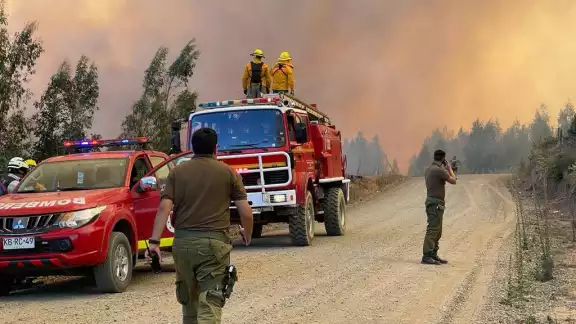 El incendio lleva varios días arrasando en zonas de Chile