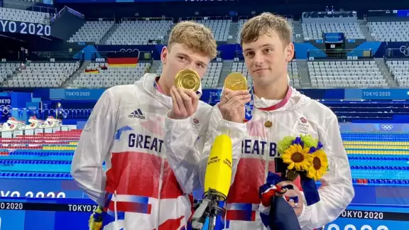 Tom Daley debuto en los Juego Olímpicos de Pekín 2008 cuando solo tenía 14 años Tom Daley debuto en los Juego Olímpicos de Pekín 2008 cuando solo tenía 14 años