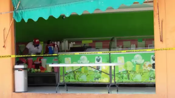 Cofepris suspende 50 negocios por omisión de los protocolos sanitarios en Cozumel Cofepris suspende 50 negocios por omisión de los protocolos sanitarios en Cozumel