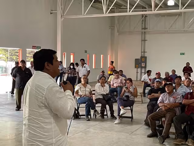Rogerio Castro Vázquez Infonavit, recordó que a tan sólo dos meses de su lanzamiento, el programa ya benefició a las primeras 50 personas y ya hay otras 100 solicitudes por aprobar