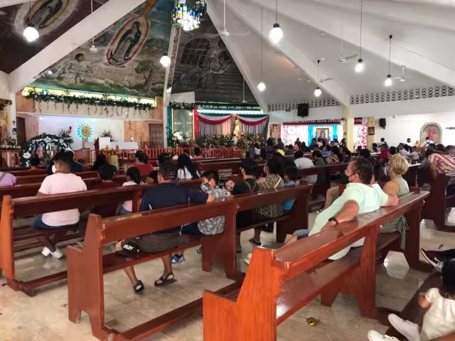 El santuario no se ha cerrado desde el sábado, este domingo concluyen las festividades a la Virgen de Guadalupe