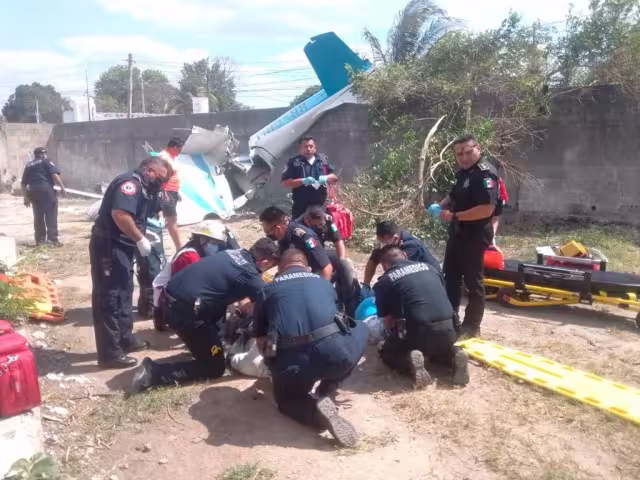 Dos personas resultaron heridas en el desplome de una avioneta en la colonia Nueva Sambulá de Mérida