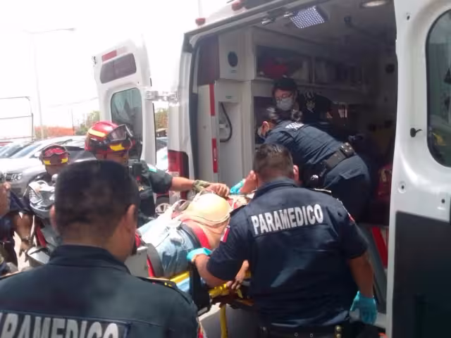 El hombre fue rescatado con una escalera telescópica de la SSP