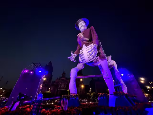 Ofrenda Monumental Zócalo CDMX 2023