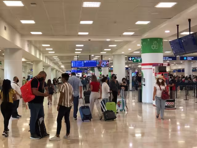 El aeropuerto de Cancún había registrado 433 vuelos programados para este miércoles