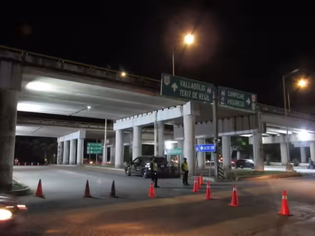 El puente vehicular de la 42 Sur permanecerá fuera de servicio mientras se realizan trabajos de rehabilitación y mantenimiento estructural.