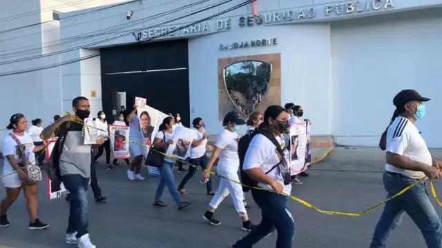 El contingente comenzó su recorrido en la Avenida Bonampak, pasando por 'El Ceviche' y terminando en la Vicefiscalía