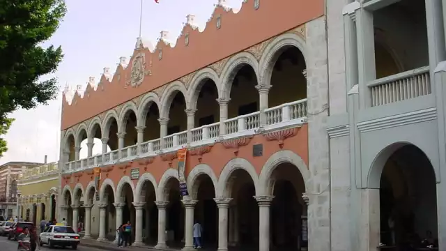 El Ayuntamiento de Mérida impugnó las dos resoluciones antes mencionadas, pero la SCJN rechazó las dos solicitudes de amparo