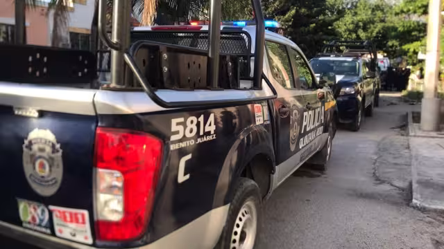 El policía huyó del sitio, mientras que el taxista fue detenido