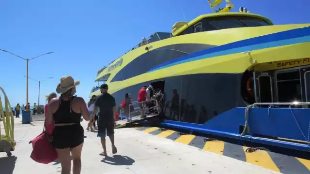 Ultramar opera las rutas marítimas federales Cancún-Isla Mujeres y Playa del Carmen-Cozumel