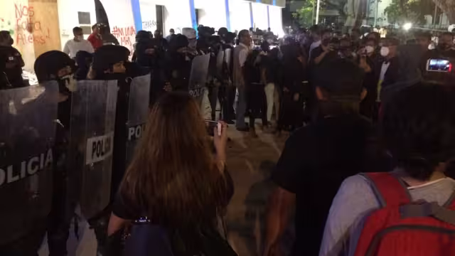Se reportan ocho mujeres y dos hombres detenidos tras las manifestaciones Foto: Rafael García