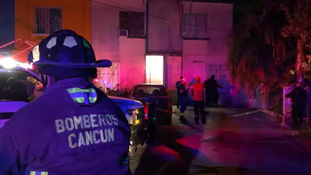 Los vecinos comenzaron a notar un olor fétido que salía de la casa de su vecino