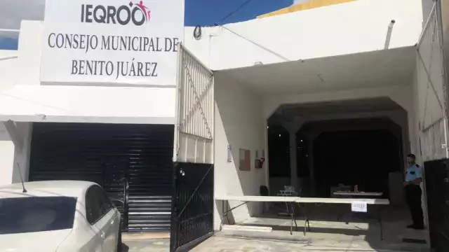 Por el momento no se tiene ninguna notificación de ningún candidato, para que asista el día hoy, sin embargo desde este día quedó instalada la mesa del Consejo Municipal Electoral