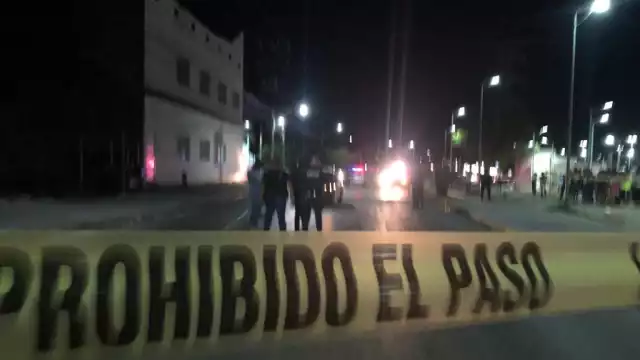 Las autoridades al ser alertadas llegaron junto con paramédicos de ambulancias privadas,