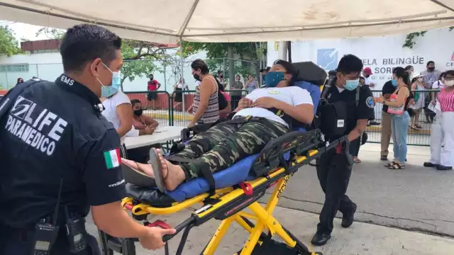 Por el momento no se sabe a qué hospital fue trasladada a la mujer, la mujer recibió la vacuna AstraZeneca.