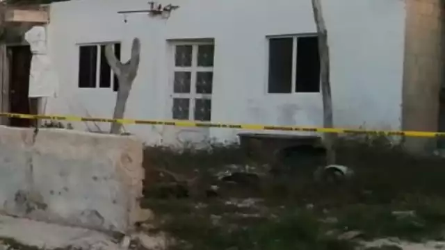 El domicilio fue acordonado por las autoridades. Foto: Por Esto!