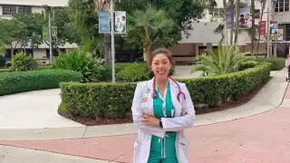 La doctora aseguró que solo son paciente y doctora. Foto: Especial