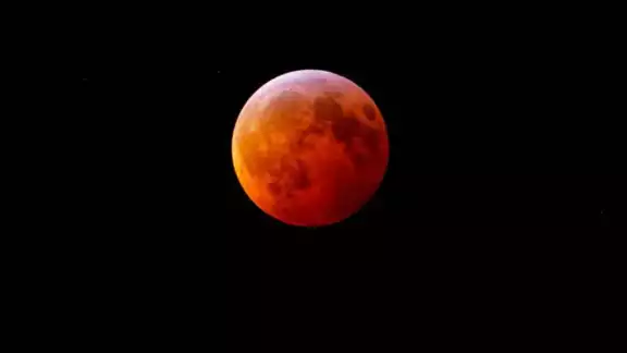 Te contamos a qué hora serán las fases del esperado eclipse lunar. Te contamos a qué hora serán las fases del esperado eclipse lunar.