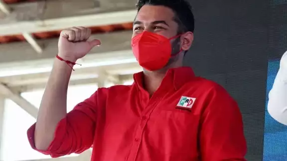 El hijo del exgobernador de Campeche fue considerado como 'desleal' por el dirigente nacional de su partido Alejandro Moreno Cárdenas
