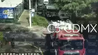 Esta mañana, se registró una explosión en el edificio de Durango, en la calle de Ámsterdam, colonia Condesa, en la alcaldía Cuauhtémoc