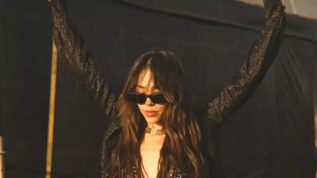 Danna Paola antes de subir al escenario del Tecate Emblema. Foto: Instagram