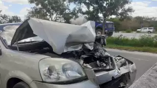 El percance generó una intensa movilización de patrullas y ambulancias, así como caos vial