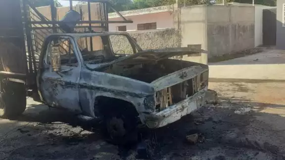 La unidad quedó consumida por las llamas, no hubo heridos La unidad quedó consumida por las llamas, no hubo heridos