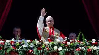 Papa León XIV llama a “elegir la paz” en su primer Domingo de Pascua