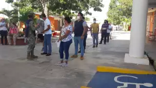 Al corte de las 13 horas se tiene una estimado de tres 100 dosis aplicadas a jóvenes de 29 y 80 años de edad