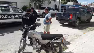 El responsable del accidente dio vuelta en "U", provocando que perdiera el control de la motocicleta. Foto: José Pacheco