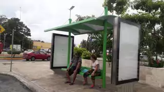 Hasta el 90 por ciento de los camiones y combis dejan de funcionar cuando llueve en Ciudad del Carmen. Foto: José Pacheco
